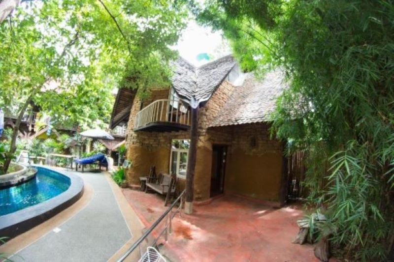 Hern Lhin Natural Resort Ban Pong  Exterior photo