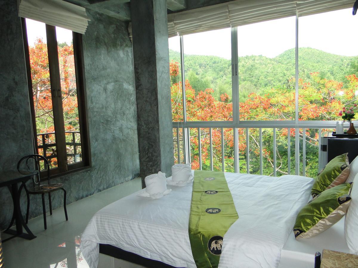 Hern Lhin Natural Resort Ban Pong  Exterior photo