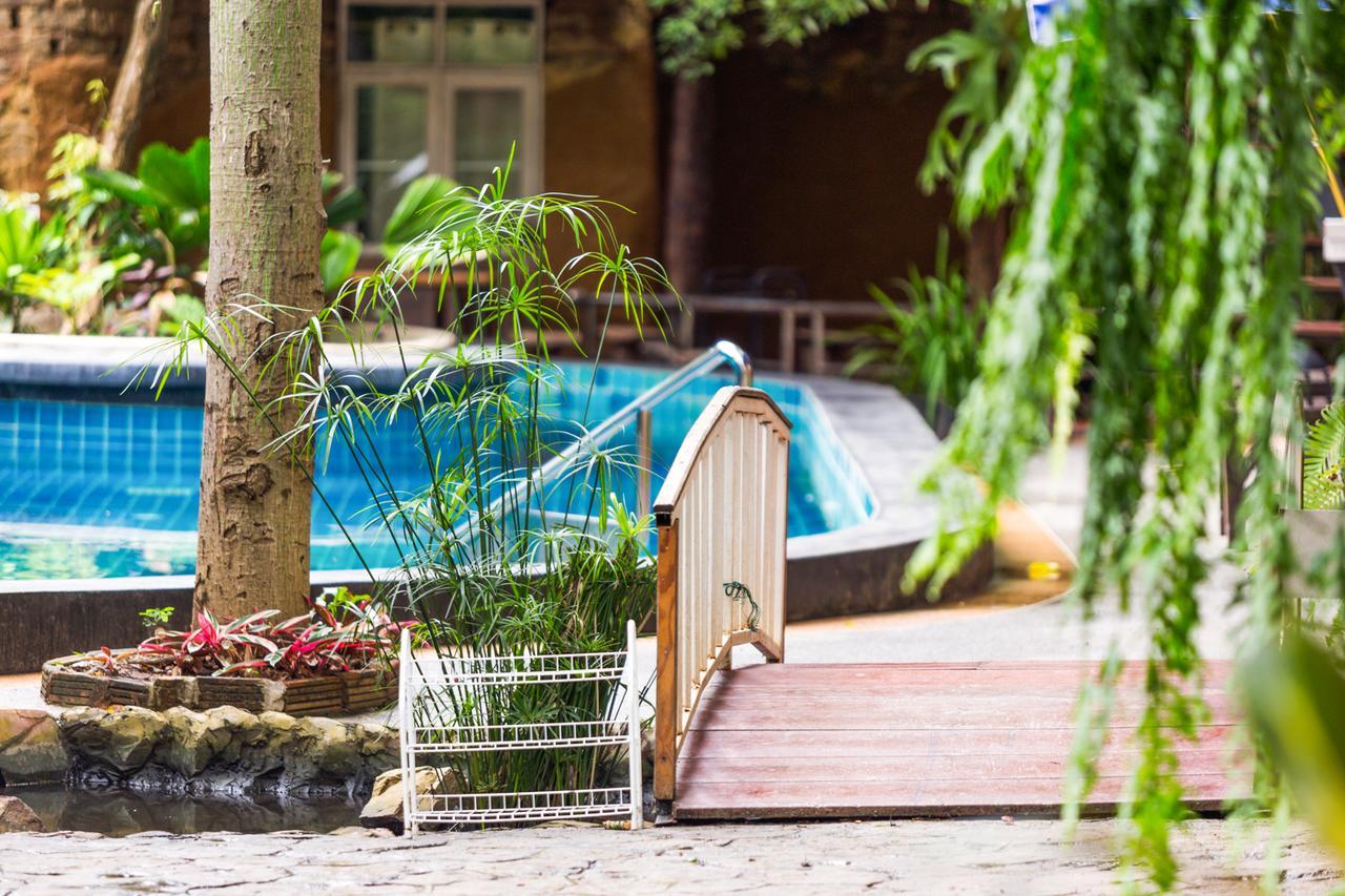 Hern Lhin Natural Resort Ban Pong  Exterior photo